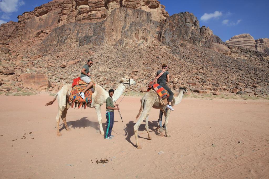 Hotel Bedouin House Camp Wadi Rum Exterior foto